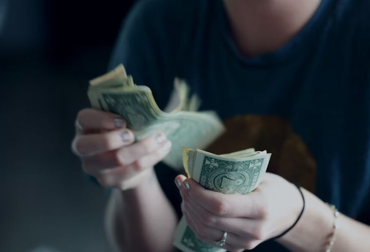 How Financial Stress Affects Your Mental Health - Geek Mamas